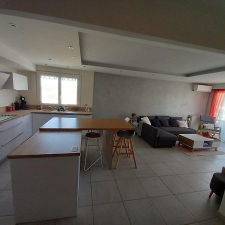Appartement 1Er Etage, 66 M² La Seyne-sur-Mer Luaran gambar