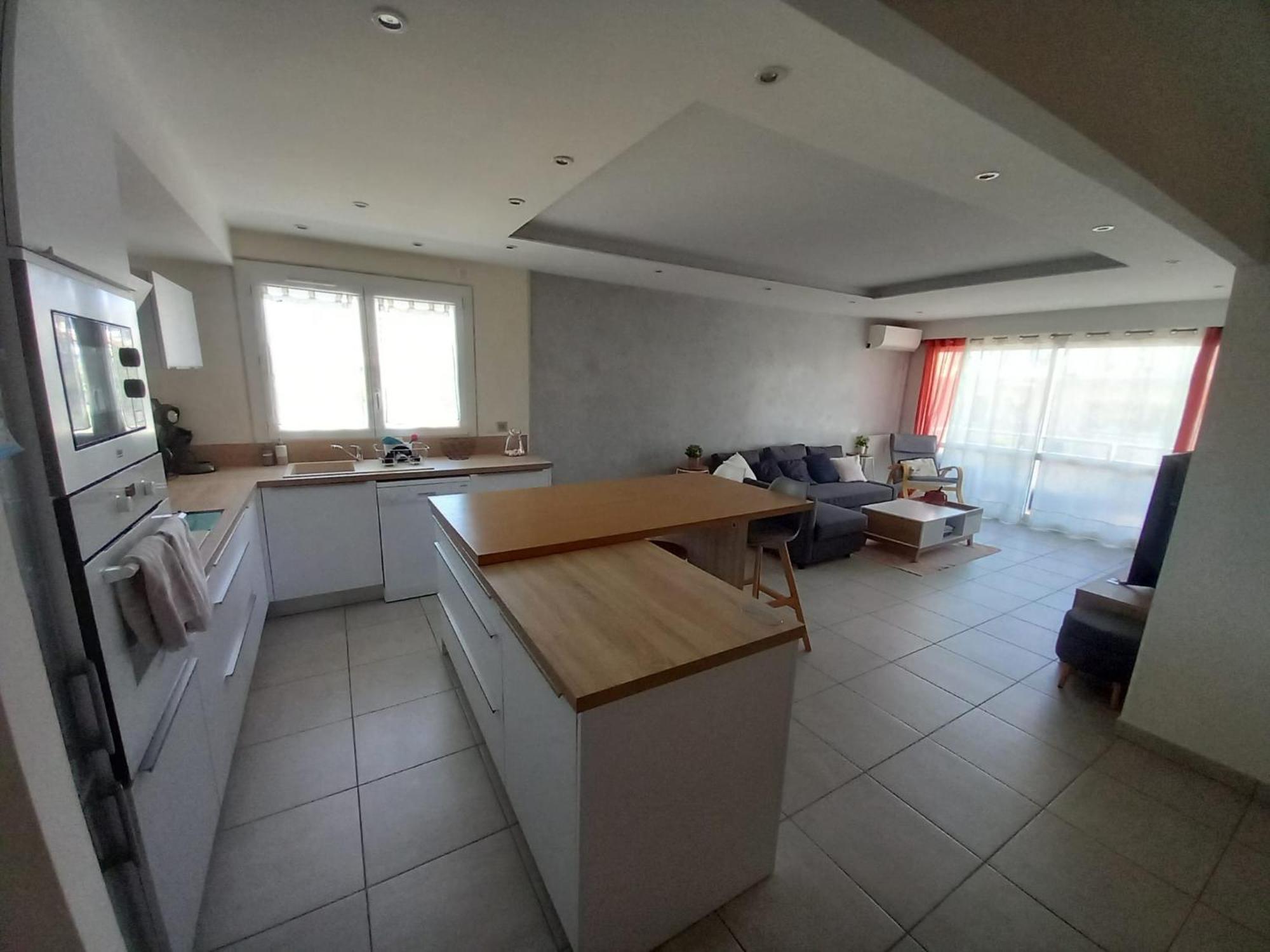 Appartement 1Er Etage, 66 M² La Seyne-sur-Mer Luaran gambar