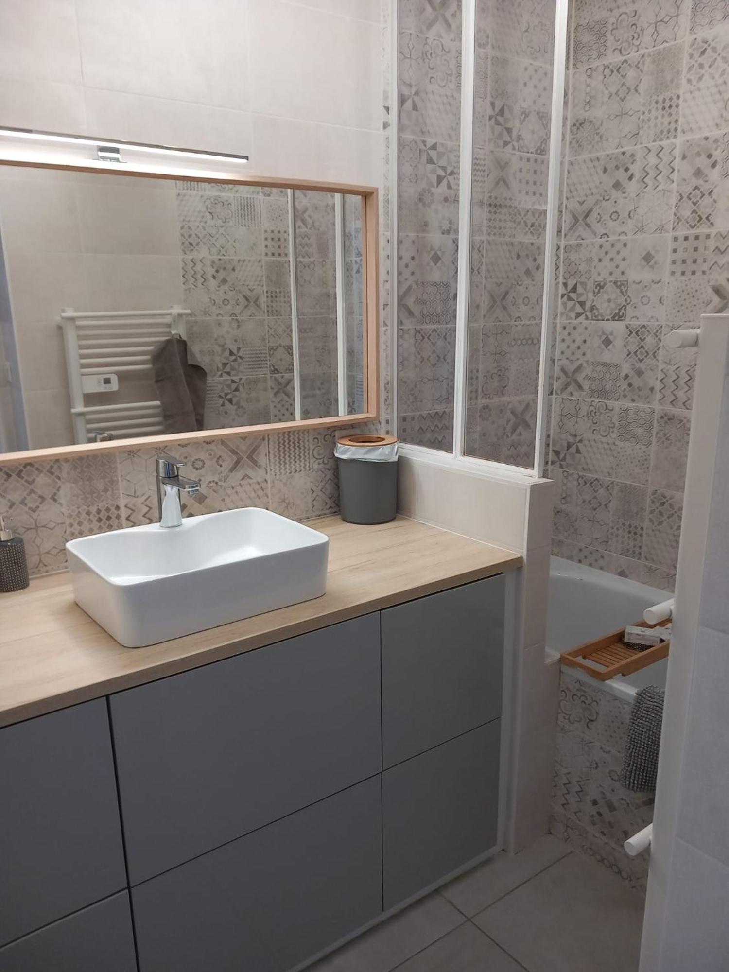 Appartement 1Er Etage, 66 M² La Seyne-sur-Mer Luaran gambar
