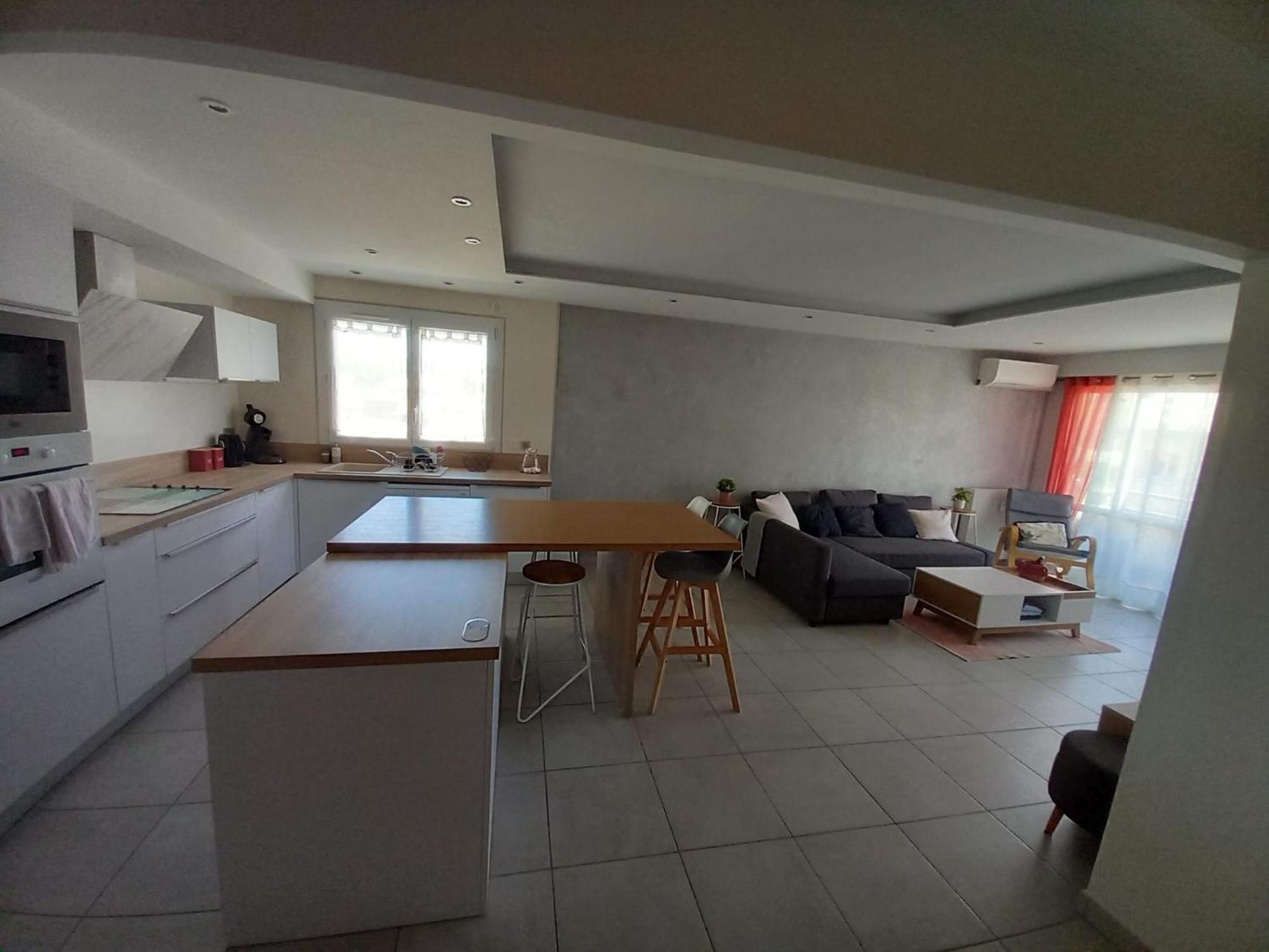 Appartement 1Er Etage, 66 M² La Seyne-sur-Mer Luaran gambar