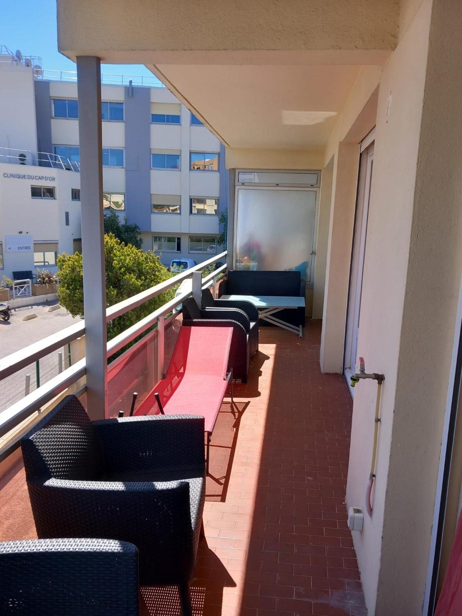 Appartement 1Er Etage, 66 M² La Seyne-sur-Mer Luaran gambar